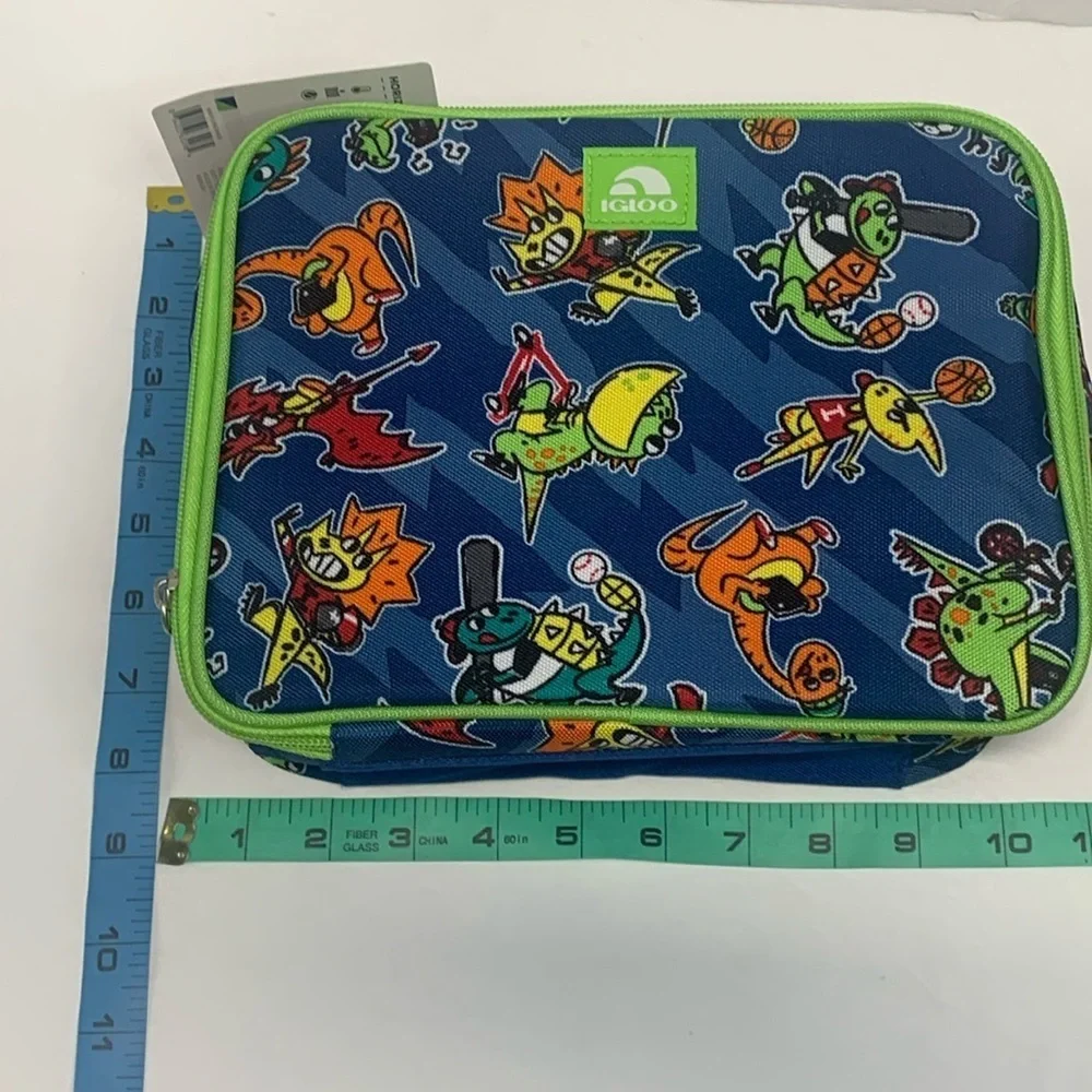 Igloo Dinosaurs Lunchbox Cooler Bag Tow Handle NWT